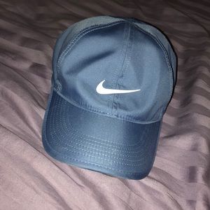 Nike Featherlite Adjustable Hat